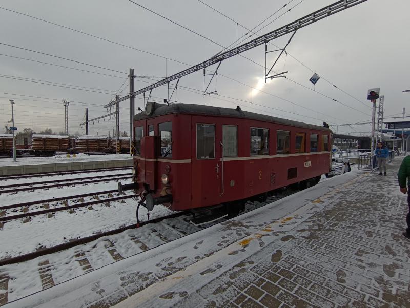 Unser Shuttle steht im Bf. Eger bereit
