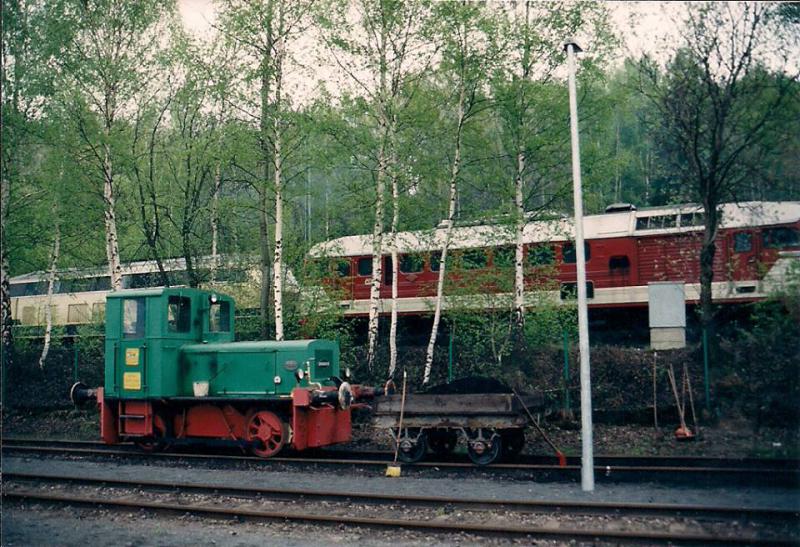 Die Diesellok Arzberg im Einsatz