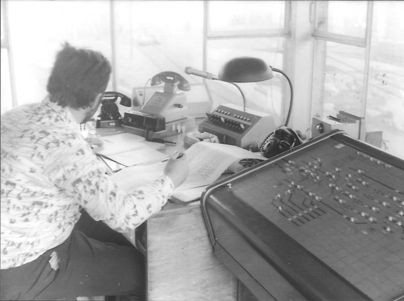 Arbeiten im Stellwerk 1964
